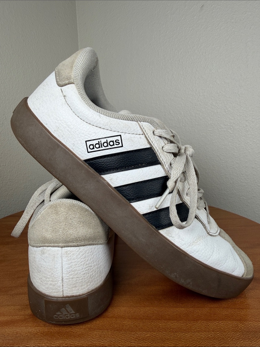 adidas Women’s VL Court 3.0 Sneaker White Black Gray Beat Up Size 7.5